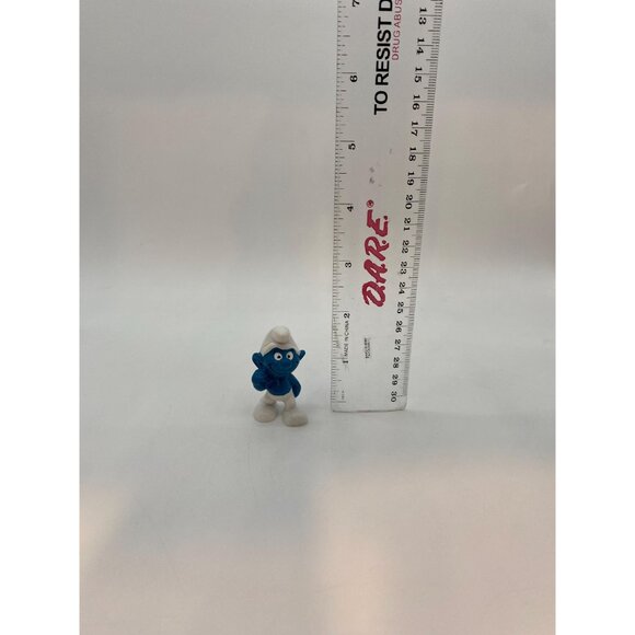 Vintage Peyo Smurf PVC Figurine Toy - Picture 2 of 7